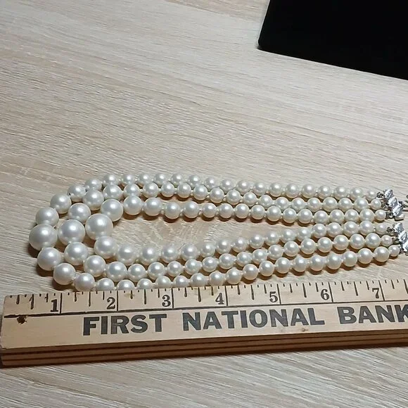 Japan Silver Tone Multi Strand Faux Pearl Necklace Vintage Jewelry #86 - Picture 6 of 9